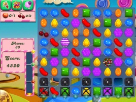 I've never played Candy Crush, but I can say 'cobbles' in Portuguese